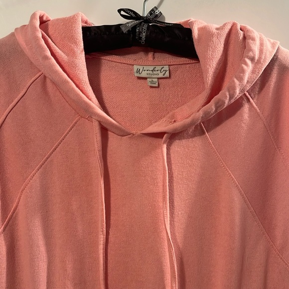 NWT Wonderly Studio Pink Peony Adore Texture Hooded Sweatshirt - Picture 2 of 16